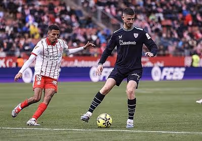 Sancet se muestra crítico tras la goleada: «La actitud tiene que ser otra en el momento de salir al campo»